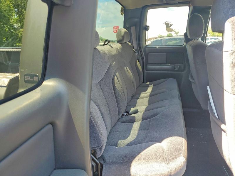 Photo 10 from auction – 2001 GMC NEW SIERRA with VIN 2GTEC19T811175554