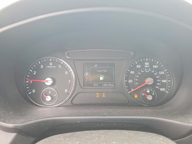 Photo 9 from auction – 2016 KIA SORENTO with VIN 5XYPGDA5XGG135471