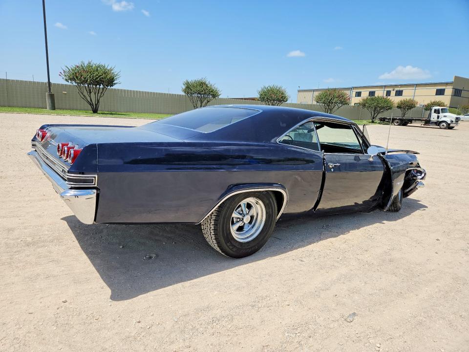 Photo 3 from auction – 1965 CHEVROLET IMPALA  SS with VIN 166375F330655