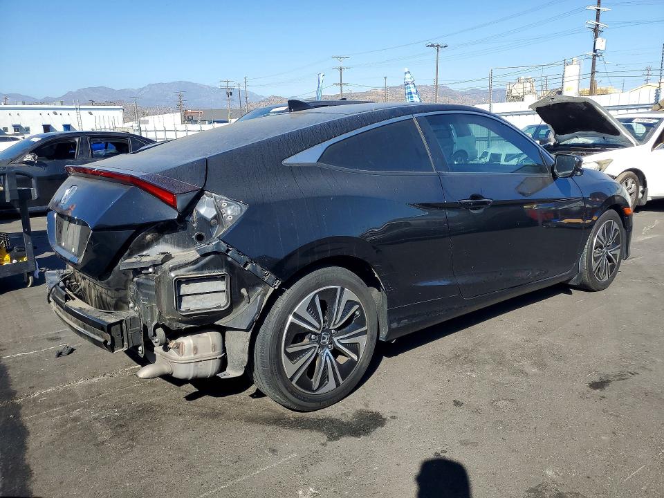 Photo 3 from auction – 2016 HONDA CIVIC with VIN 2HGFC3B39GH354049