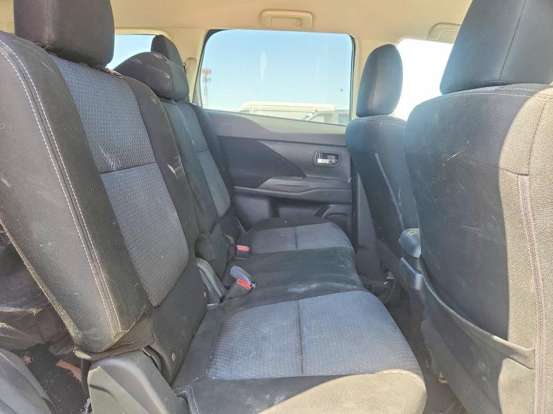 Photo 10 from auction – 2018 MITSUBISHI OUTLANDER with VIN JA4AD2A38JJ004512