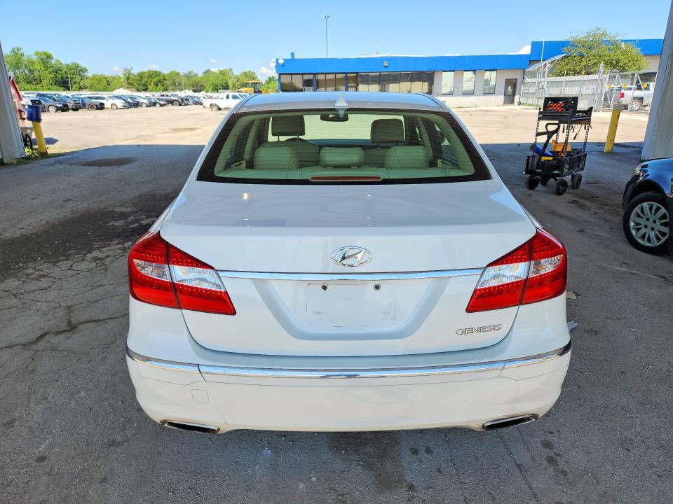 Photo 6 from auction – 2013 HYUNDAI GENESIS with VIN KMHGC4DD4DU240401