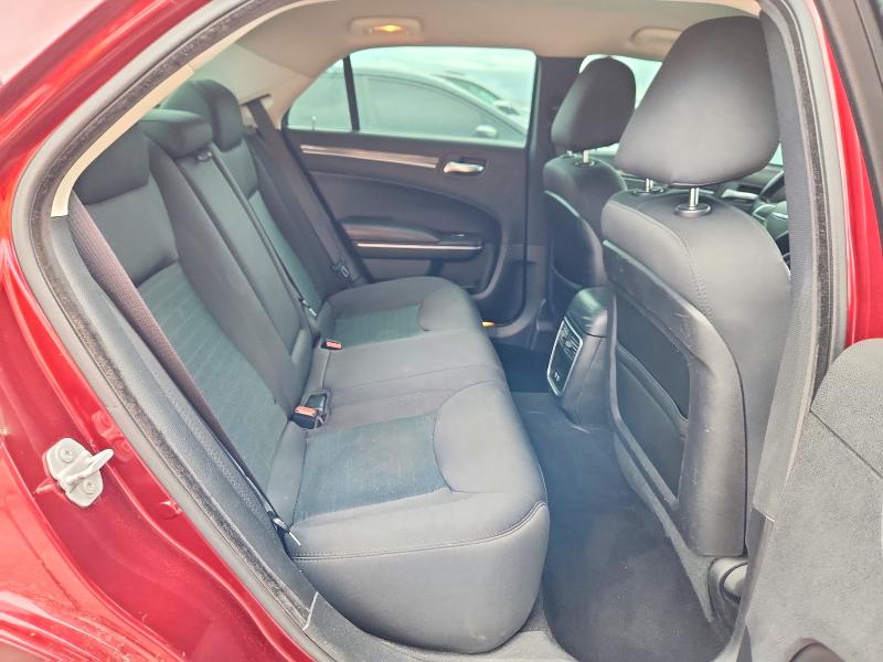 Photo 10 from auction – 2019 CHRYSLER 300 with VIN 2C3CCAAG6KH614396