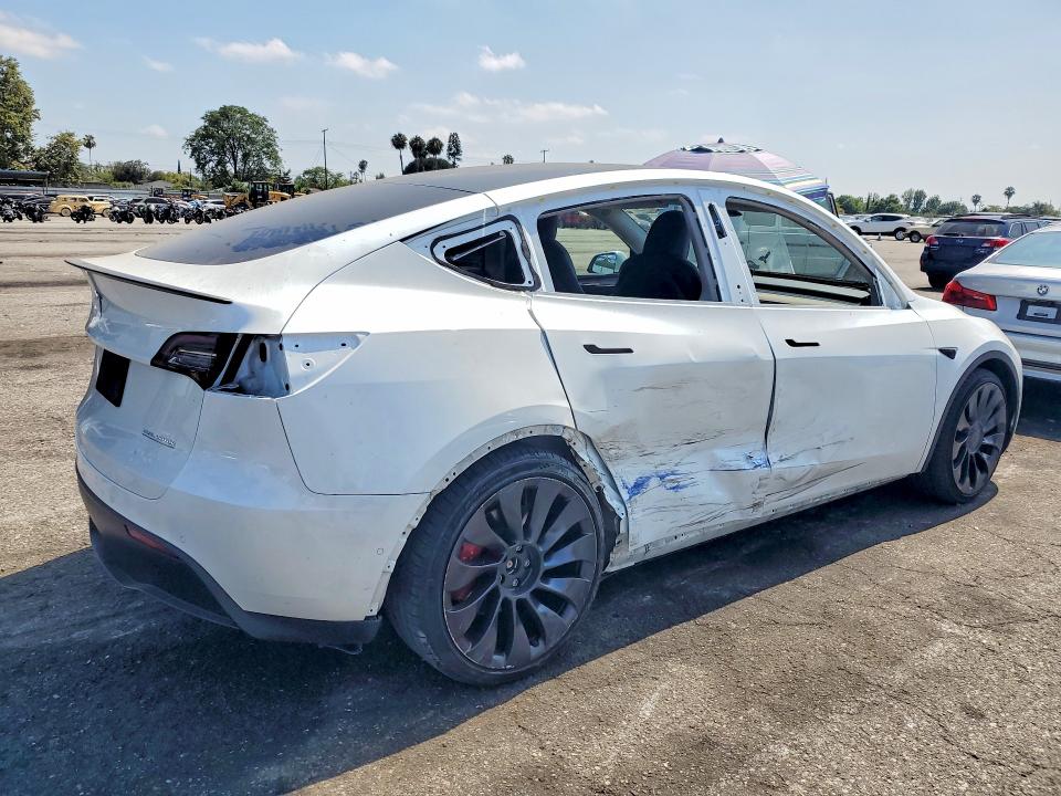 Photo 3 from auction – 2022 TESLA MODEL Y with VIN 7SAYGDEF3NF523690
