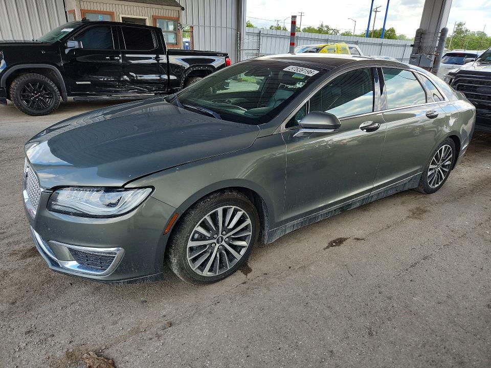 2017 LINCOLN MKZ