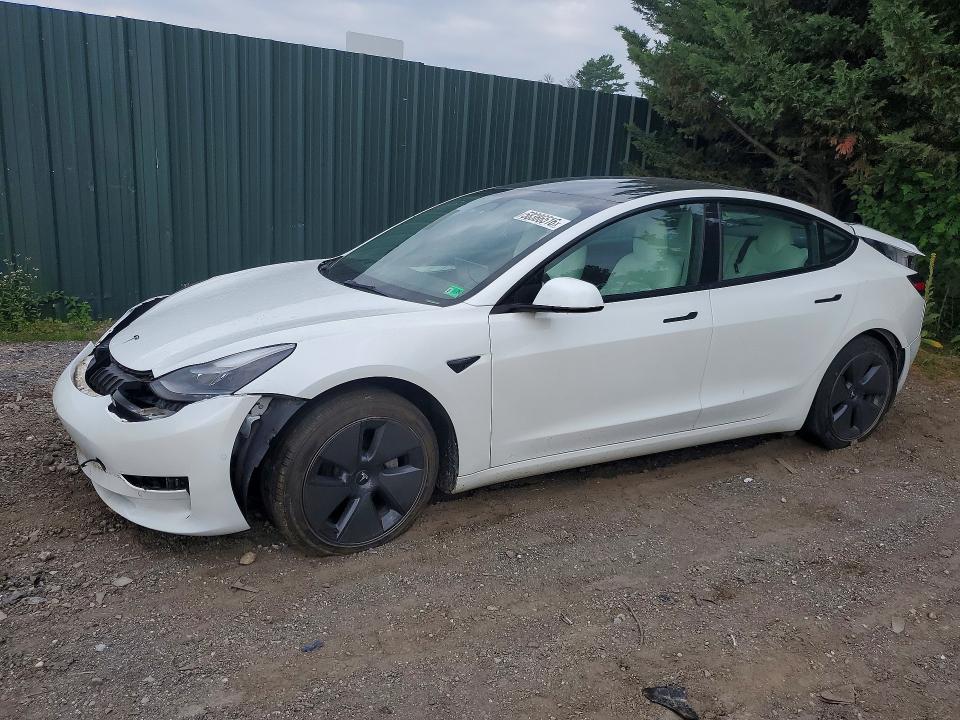 TESLA MODEL 3 2022 with VIN 5YJ3E1EA5NF303404 - Photo from auction