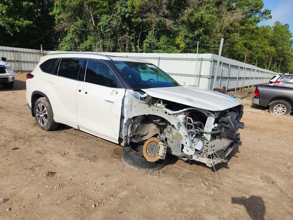 Photo 4 from auction – 2021 TOYOTA HIGHLANDER with VIN 5TDGARAH2MS006776