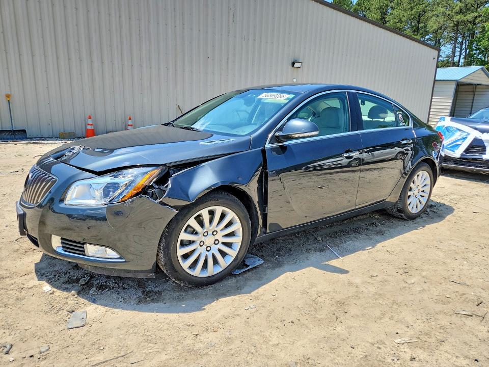 BUICK REGAL 2013 with VIN 2G4GT5GV9D9248274 - Photo from auction