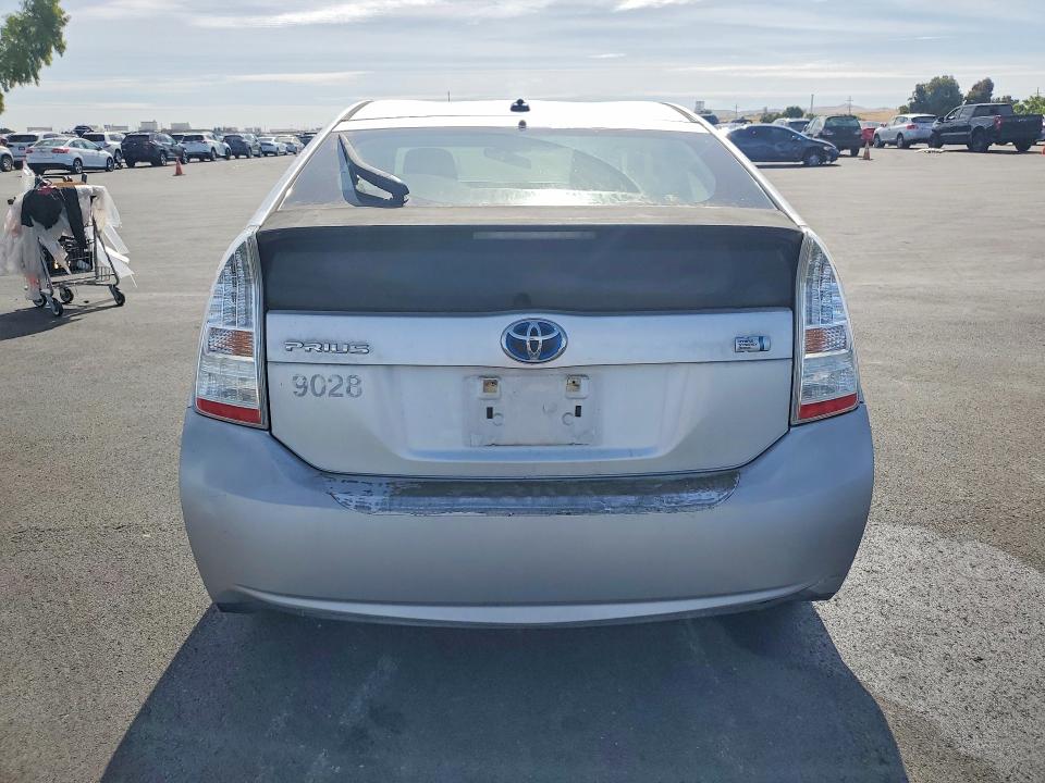 Photo 6 from auction – 2010 TOYOTA PRIUS with VIN JTDKN3DU3A0182089