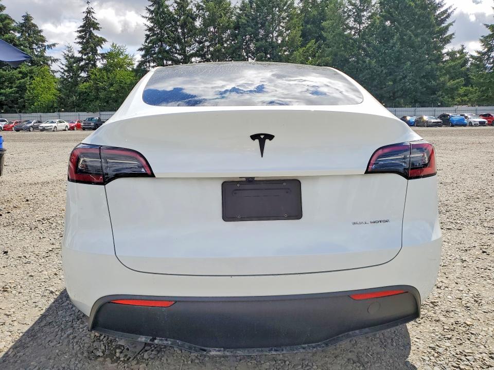 Photo 6 from auction – 2023 TESLA MODEL Y with VIN 7SAYGDEE1PA145747