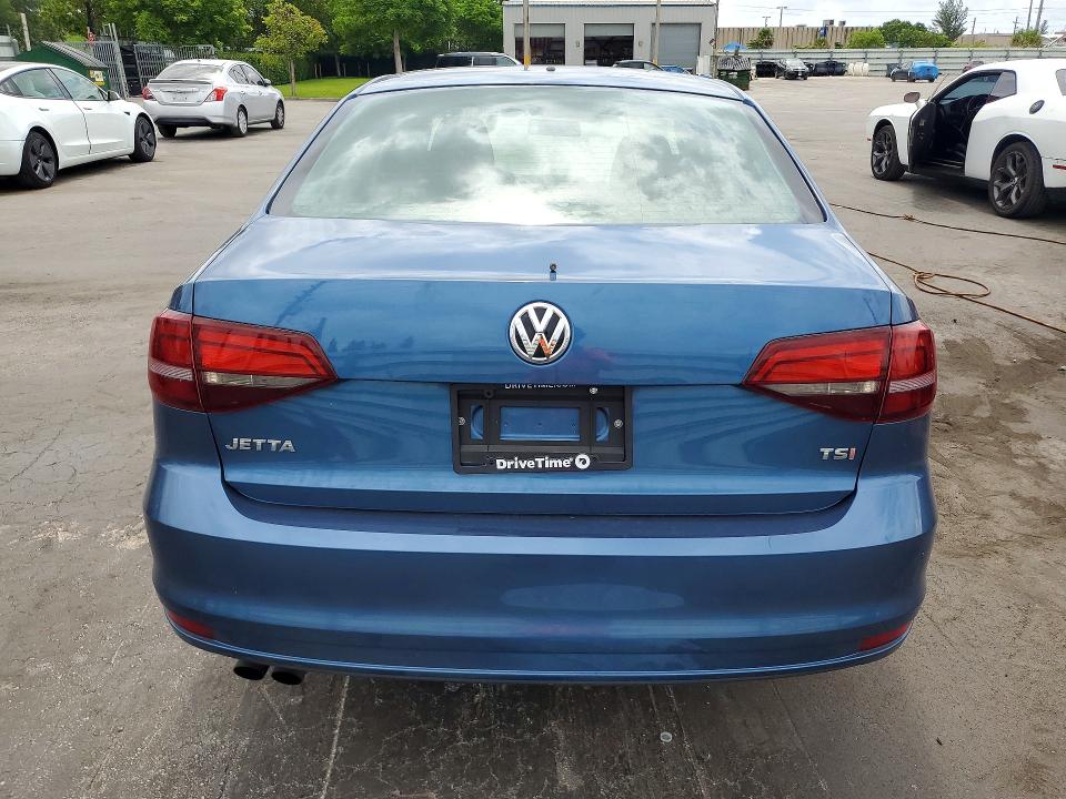 Photo 6 from auction – 2016 VOLKSWAGEN JETTA with VIN 3VW267AJ3GM355014