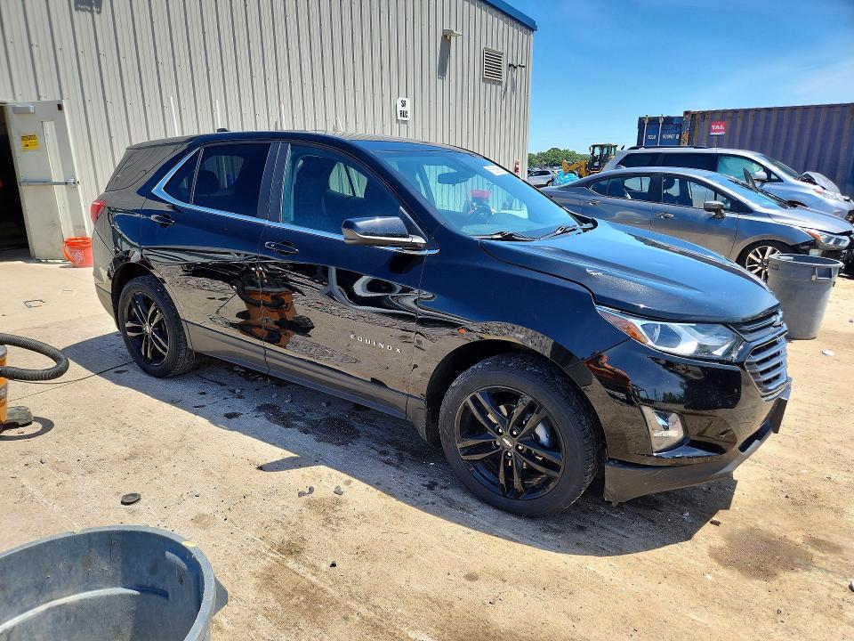 Photo 4 from auction – 2021 CHEVROLET EQUINOX with VIN 3GNAXUEV1ML357909