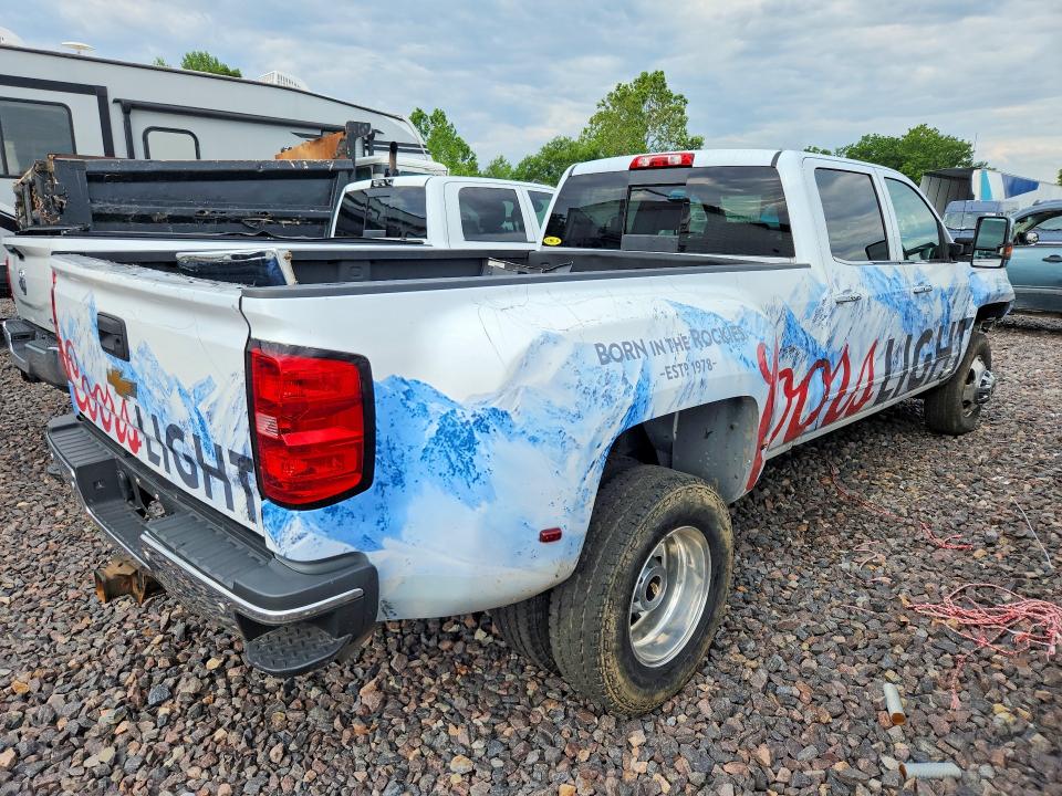 Photo 3 from auction – 2015 CHEVROLET SILVERADO with VIN 1GC4K0CG7FF650874