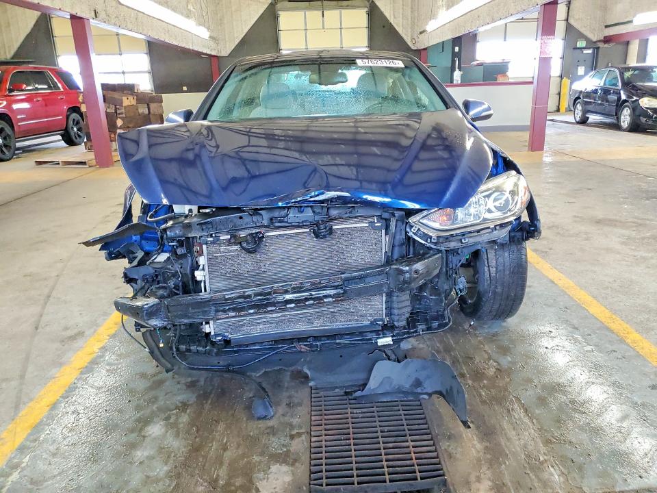 Photo 5 from auction – 2018 HYUNDAI SONATA with VIN 5NPE34AF9JH654734