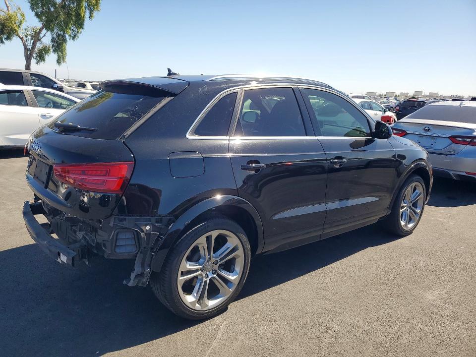 Zdjęcie 3 z aukcji – 2017 AUDI Q3 z VIN WA1HCCFS8HR013830
