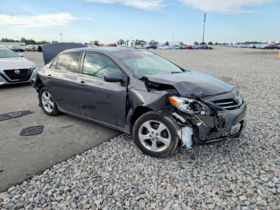 Photo 4 from auction – 2013 TOYOTA COROLLA with VIN 2T1BU4EE6DC070140