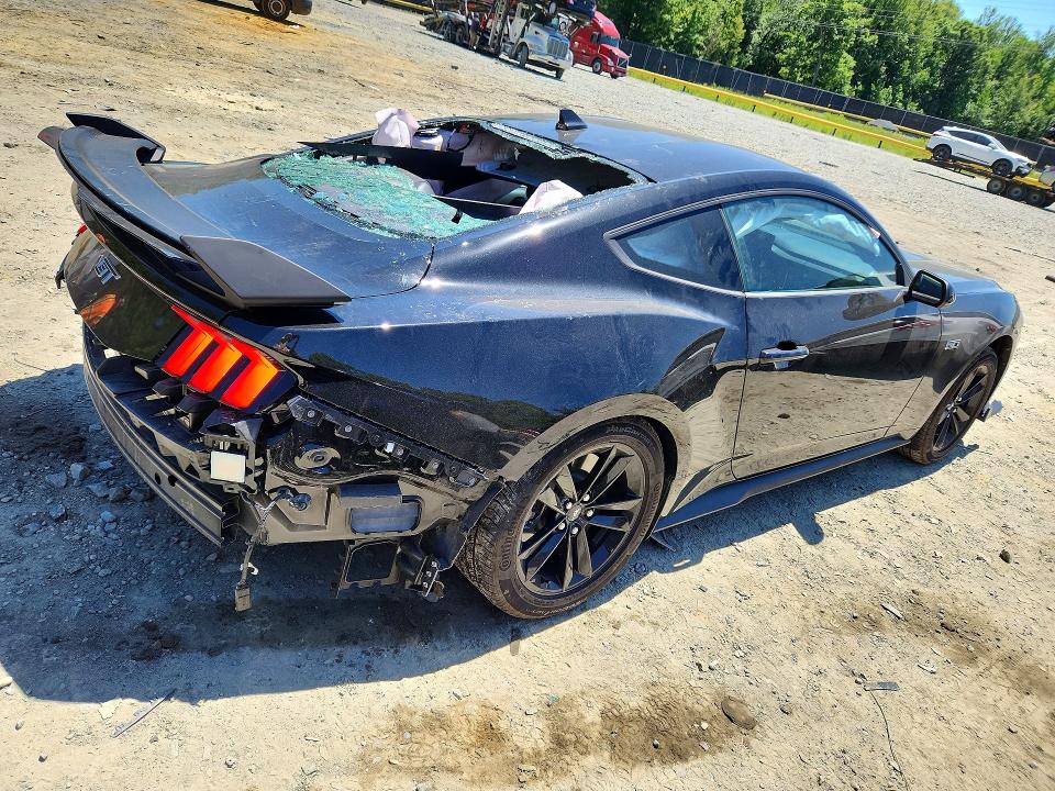 Photo 3 from auction – 2025 FORD MUSTANG with VIN 1FA6P8CF1S5404652