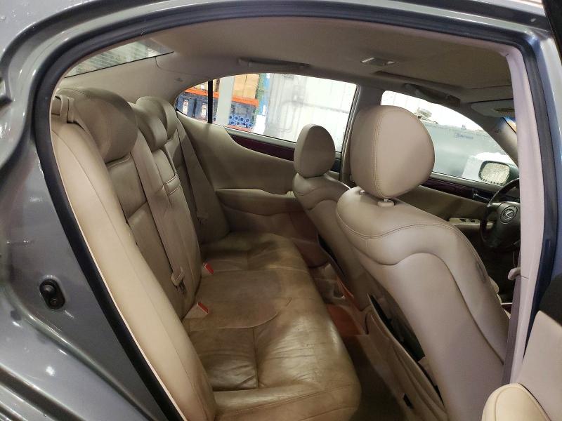 Photo 10 from auction – 2004 LEXUS ES with VIN JTHBA30G645000354