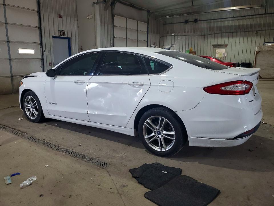 Photo 2 from auction – 2015 FORD FUSION with VIN 3FA6P0LU2FR186532