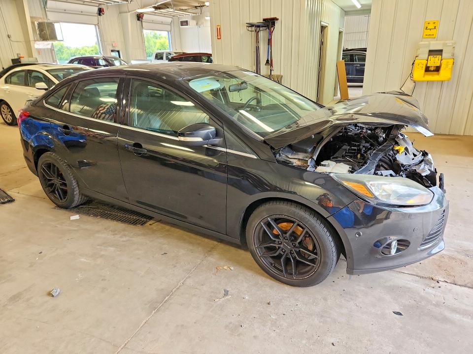 Photo 4 from auction – 2013 FORD FOCUS with VIN 1FADP3J25DL107571