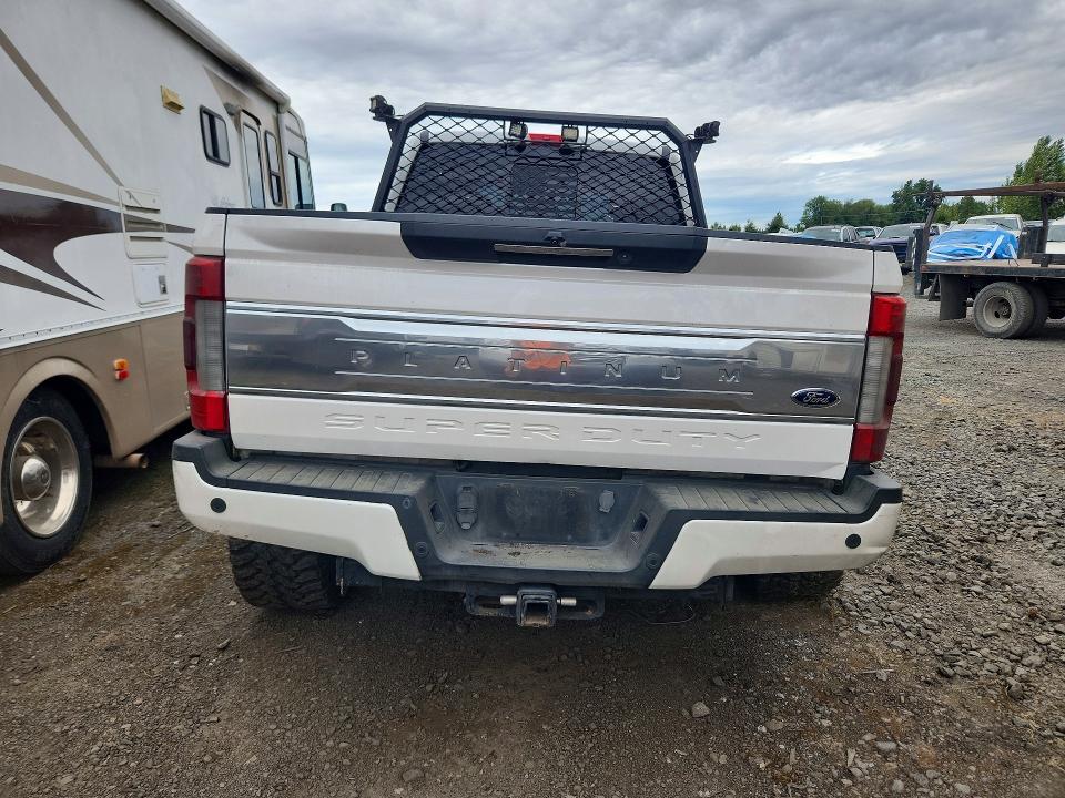 Photo 6 from auction – 2017 FORD F350 with VIN 1FT8W3BT8HEC64009