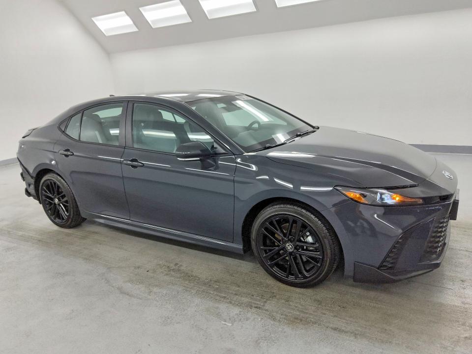 Photo 4 from auction – 2026 TOYOTA CAMRY with VIN 4T1DAACK9TU702795
