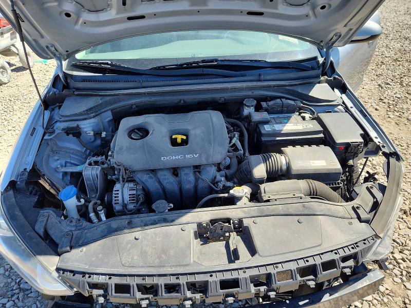 Photo 11 from auction – 2017 HYUNDAI ELANTRA with VIN 5NPD74LF3HH190248