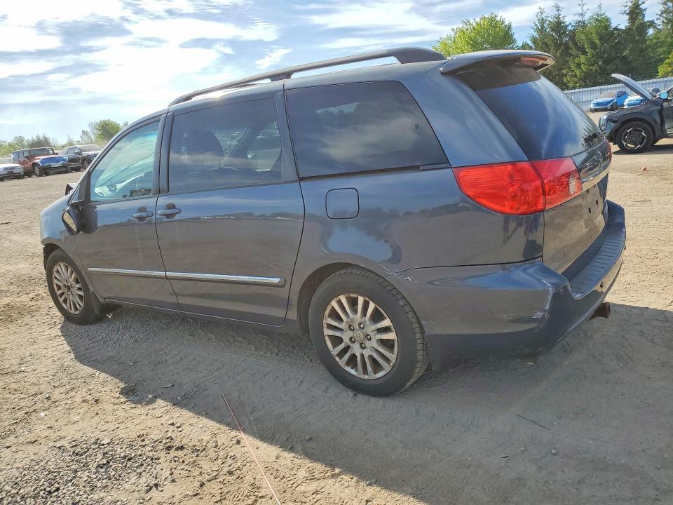 Photo 2 from auction – 2010 TOYOTA SIENNA with VIN 5TDYK4CC3AS299038