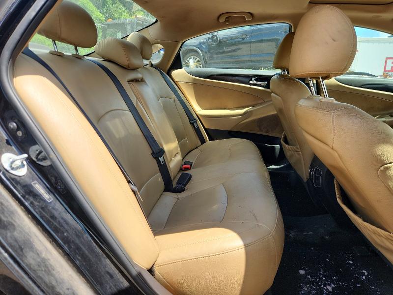 Photo 10 from auction – 2011 HYUNDAI SONATA with VIN 5NPEC4AB9BH303871