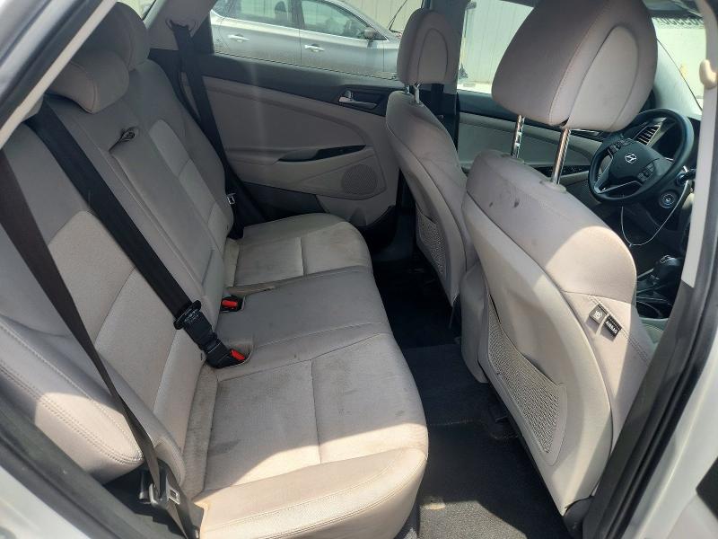 Photo 10 from auction – 2017 HYUNDAI TUCSON with VIN KM8J23A44HU521207