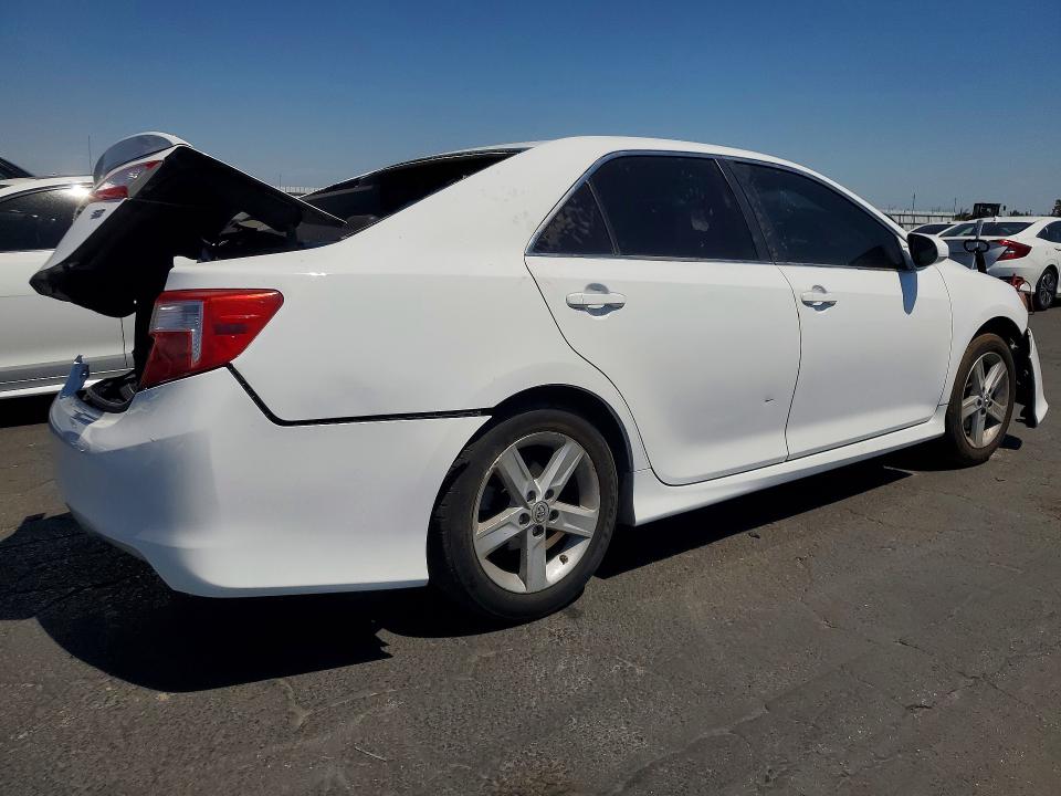 Photo 3 from auction – 2013 TOYOTA CAMRY with VIN 4T1BF1FK9DU227705