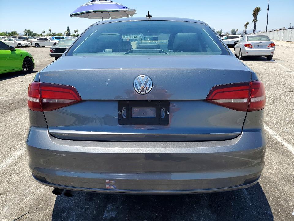 Photo 6 from auction – 2017 VOLKSWAGEN JETTA with VIN 3VWDB7AJ4HM206603