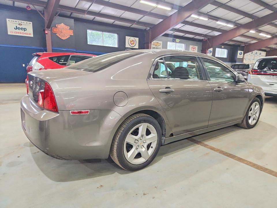 Photo 3 from auction – 2011 CHEVROLET MALIBU with VIN 1G1ZB5E13BF120917