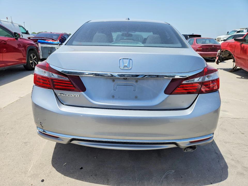 Photo 6 from auction – 2016 HONDA ACCORD with VIN 1HGCR2F86GA025342
