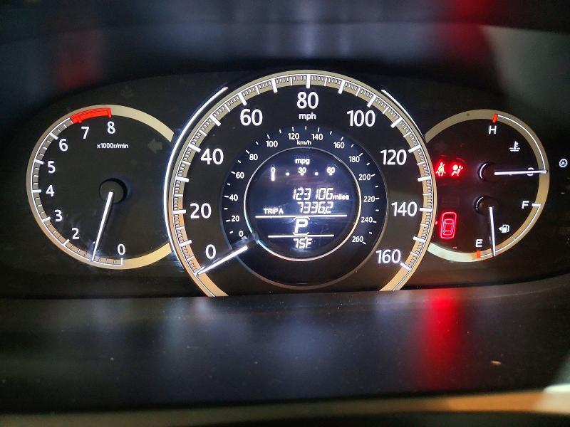 Photo 9 from auction – 2015 HONDA ACCORD with VIN 1HGCR3F84FA006857