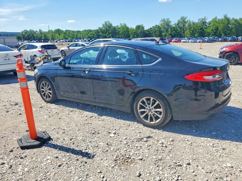 Photo 2 from auction – 2017 FORD FUSION with VIN 3FA6P0H73HR108489