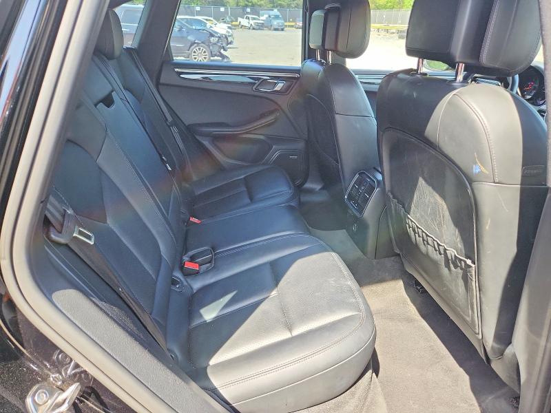 Photo 11 from auction – 2017 PORSCHE MACAN with VIN WP1AA2A52HLB08412