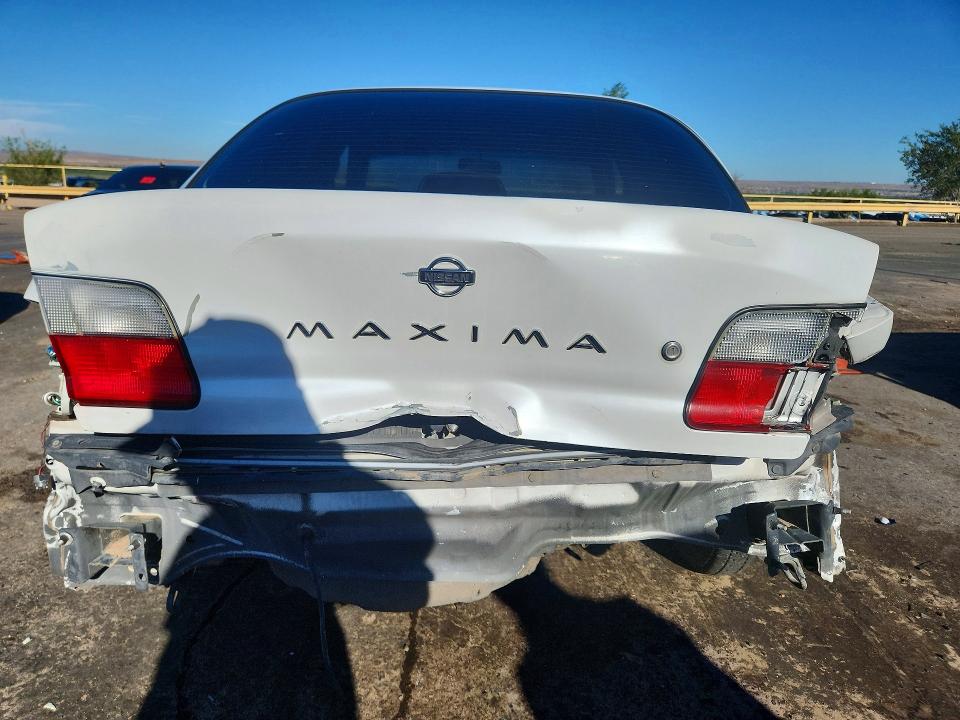 Photo 6 from auction – 1995 NISSAN MAXIMA with VIN JN1CA21D6ST082165
