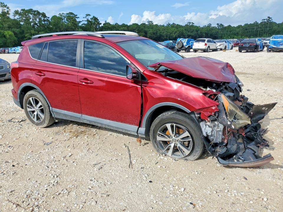 Photo 4 from auction – 2018 TOYOTA RAV4 with VIN 2T3WFREV0JW433526