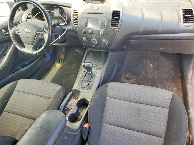 Photo 8 from auction – 2016 KIA FORTE with VIN KNAFX6A83G5596857