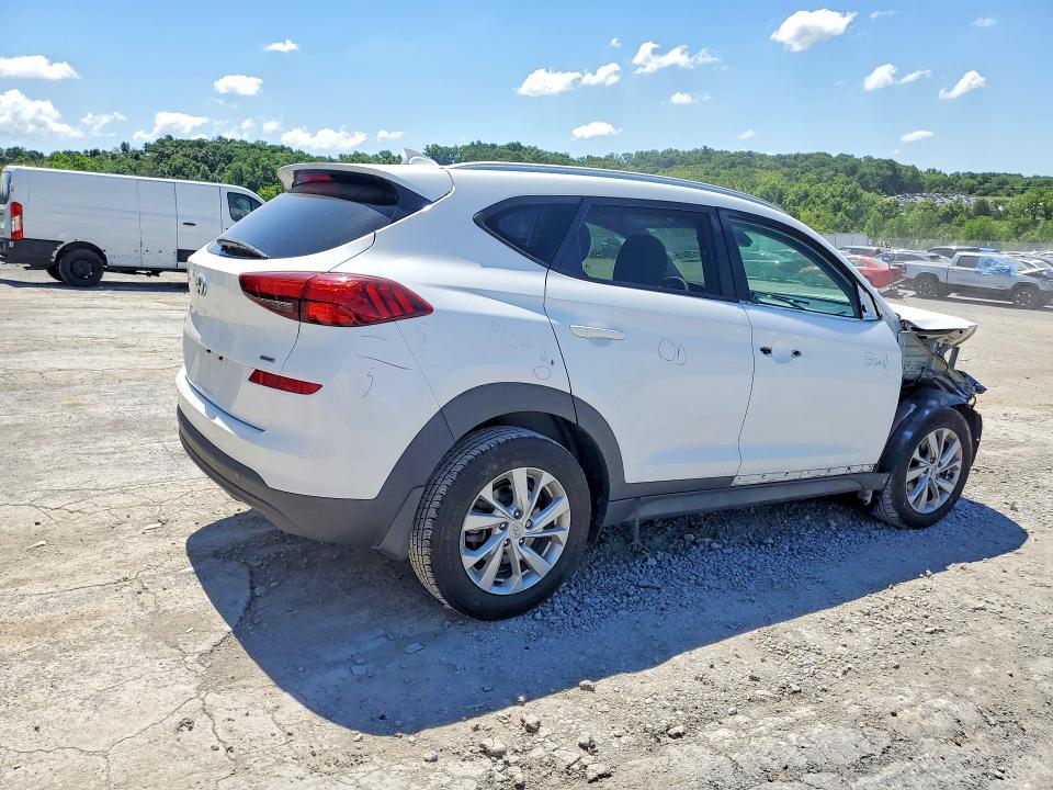 Photo 3 from auction – 2020 HYUNDAI TUCSON with VIN KM8J3CA45LU253368