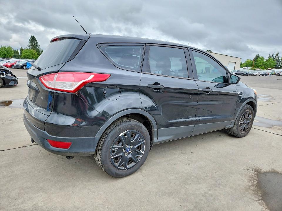 Photo 3 from auction – 2013 FORD ESCAPE with VIN 1FMCU0F7XDUD55449