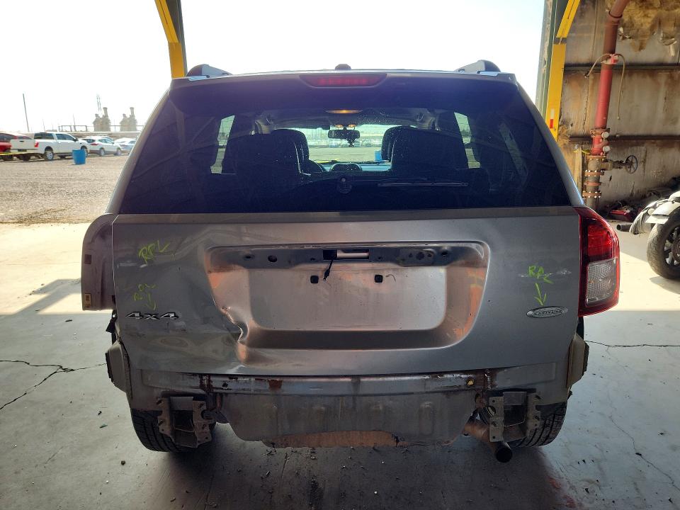Photo 6 from auction – 2016 JEEP COMPASS with VIN 1C4NJDEB8GD685789