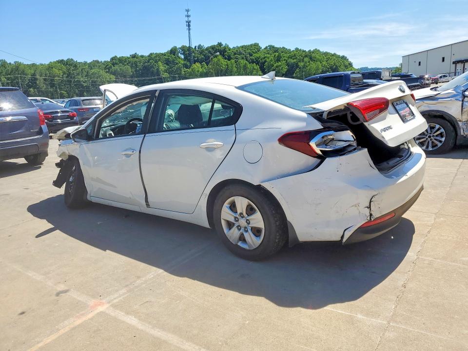 Photo 2 from auction – 2018 KIA FORTE with VIN 3KPFK4A74JE175545