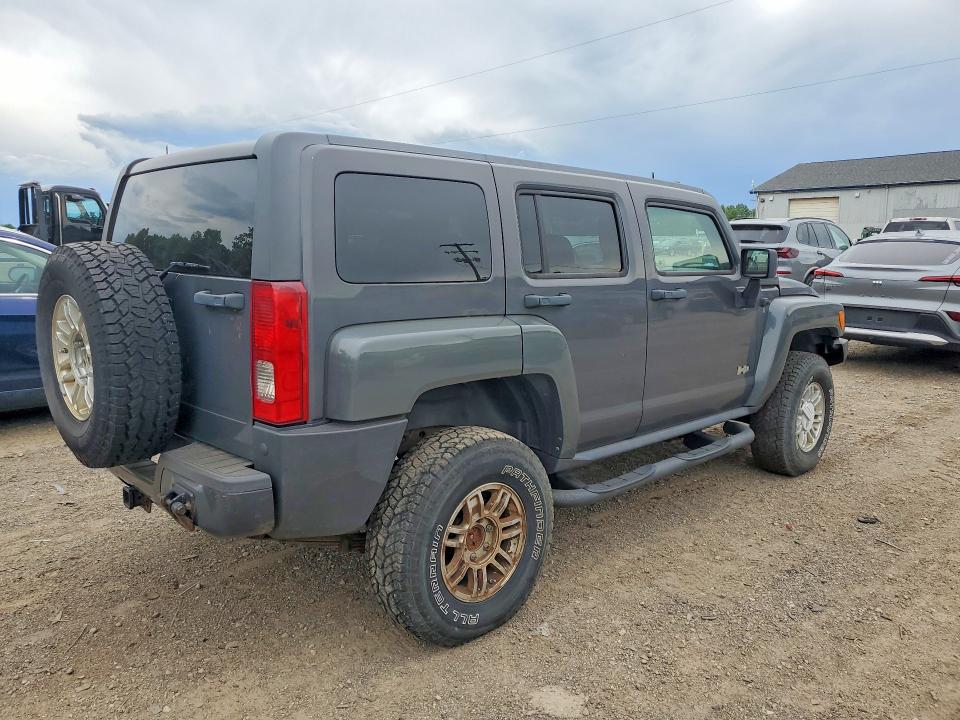 Photo 3 from auction – 2008 HUMMER H3 with VIN 5GTEN13E688177761