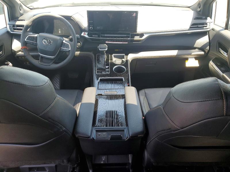 Photo 8 from auction – 2026 TOYOTA SIENNA with VIN 5TDCSKFC2TS259823