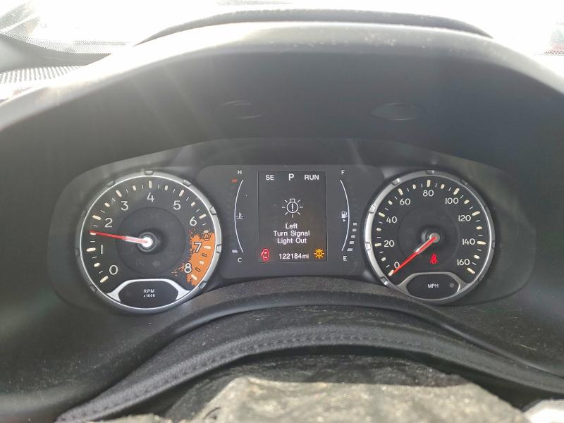 Photo 9 from auction – 2018 JEEP RENEGADE with VIN ZACCJBBBXJPH73610