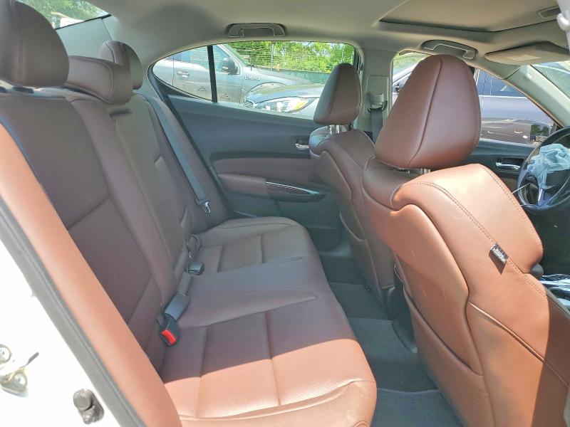 Photo 10 from auction – 2017 ACURA TLX with VIN 19UUB2F70HA002365
