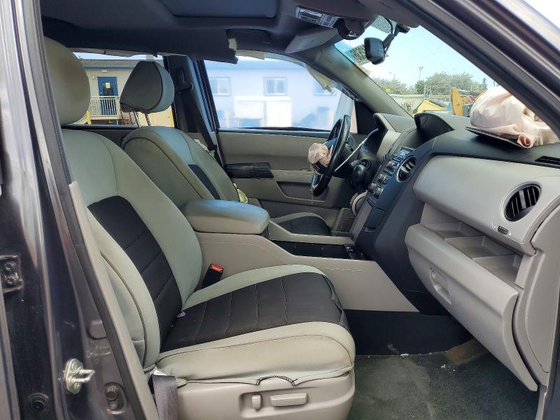 Photo 7 from auction – 2015 HONDA PILOT with VIN 5FNYF3H52FB004077