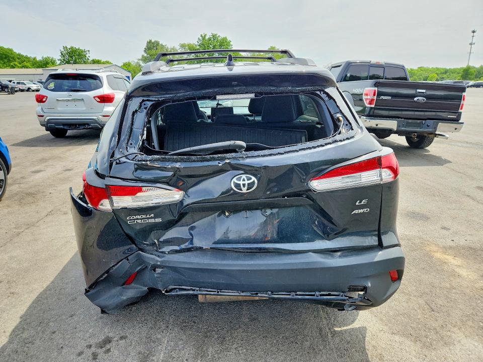 Photo 6 from auction – 2022 TOYOTA COROLLA CROSS with VIN 7MUCAABG7NV040015